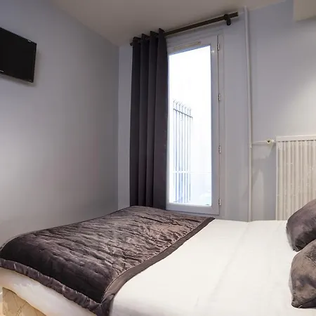 Hotel Du Bresil Paris